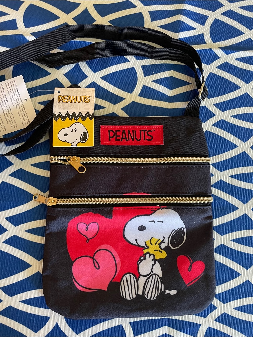 Peanuts Black & Red Snoopy Crossbody Bag with Hearts